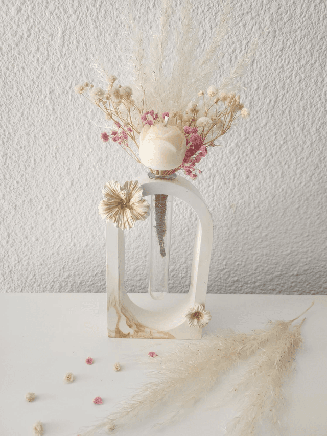 Vase ovale fleur d&#039;or