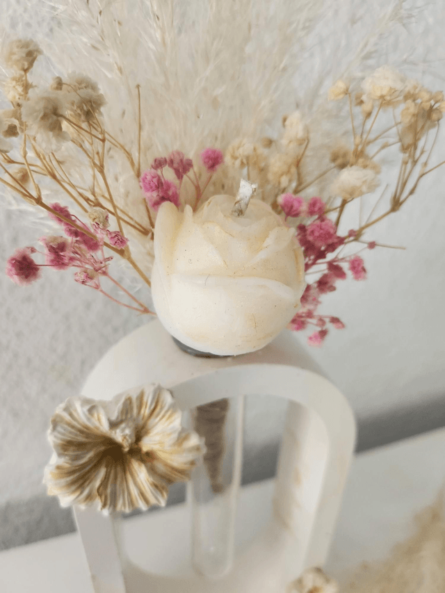 Vase ovale fleur d'or